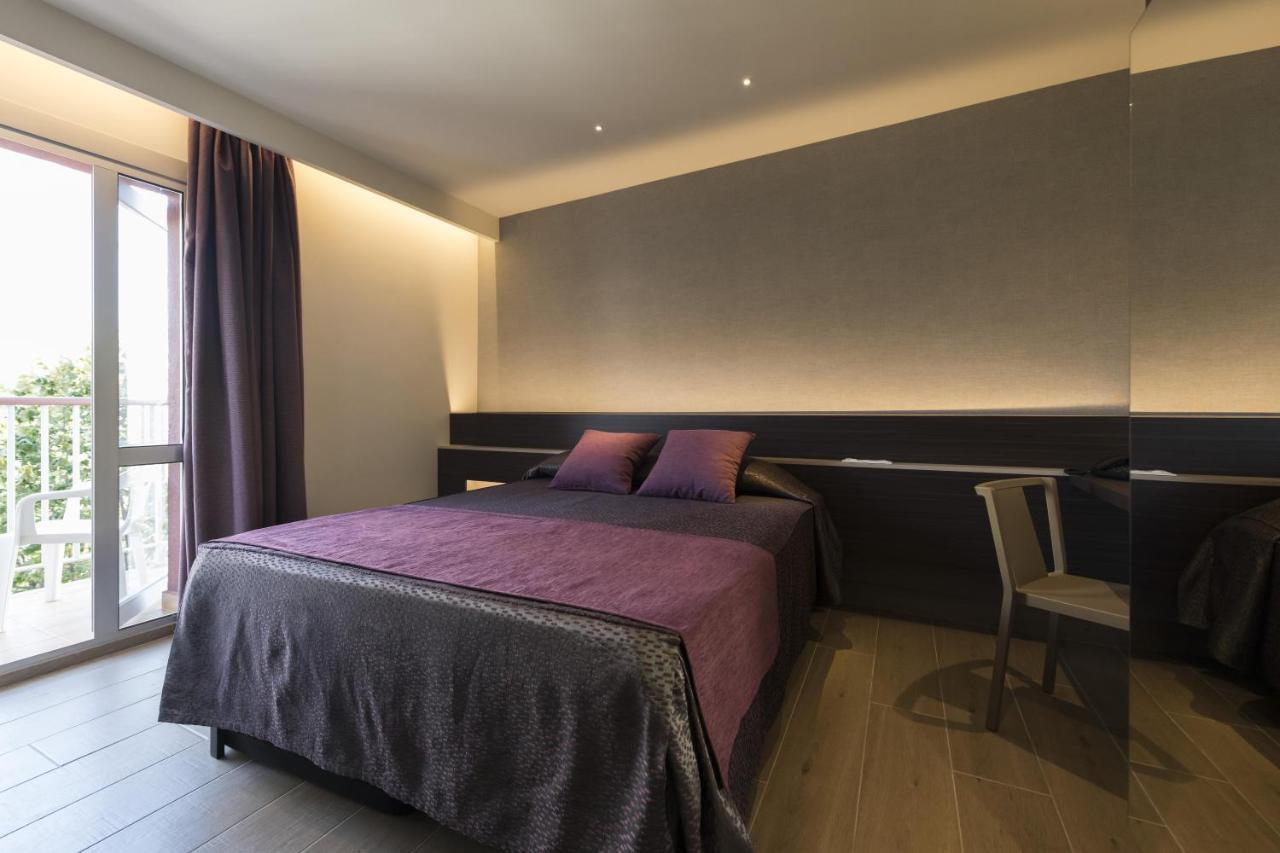 Standard Double Room,1129221693:JPEG