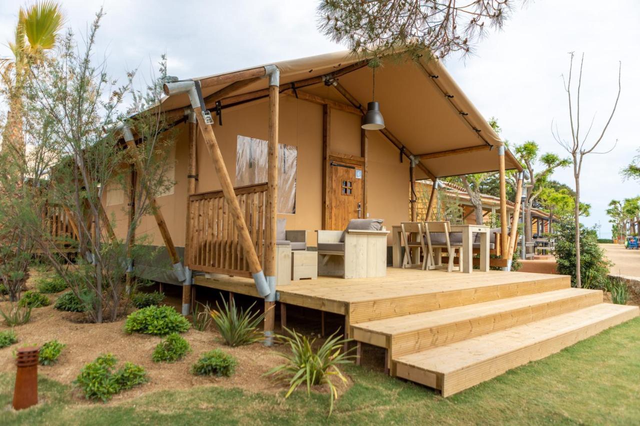 One-Bedroom Tent,1415116839:JPEG
